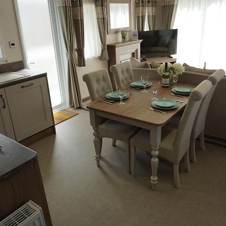 Dotty'S Retreat Villa Milford on Sea Bagian luar foto