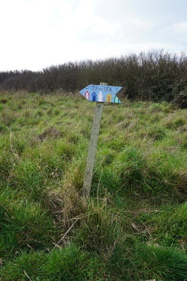 Dotty'S Retreat Villa Milford on Sea Bagian luar foto