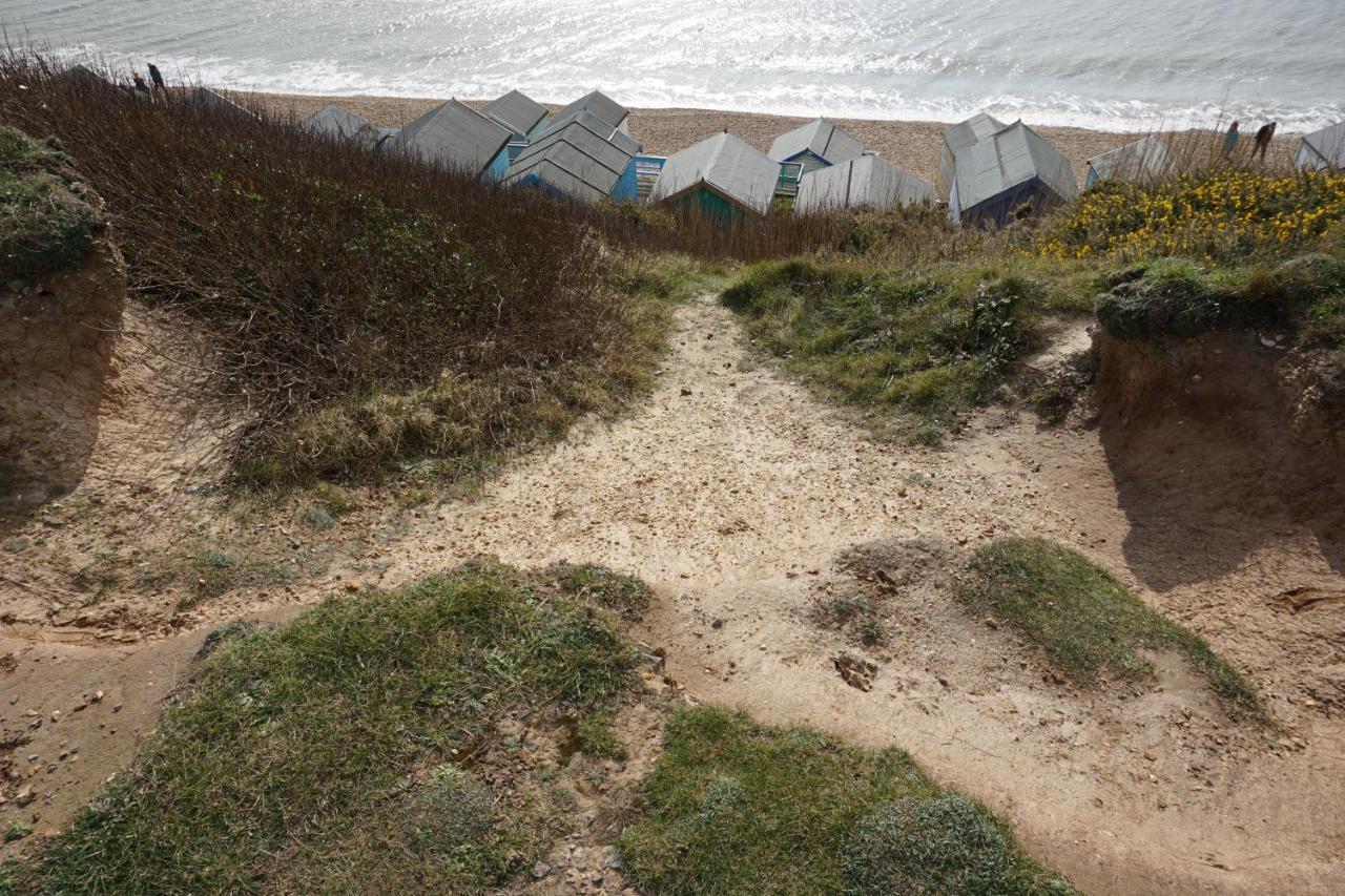 Dotty'S Retreat Villa Milford on Sea Bagian luar foto