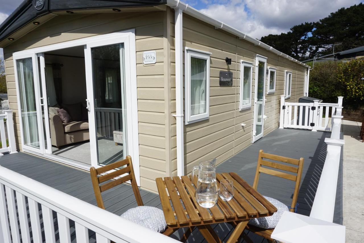 Dotty'S Retreat Villa Milford on Sea Bagian luar foto