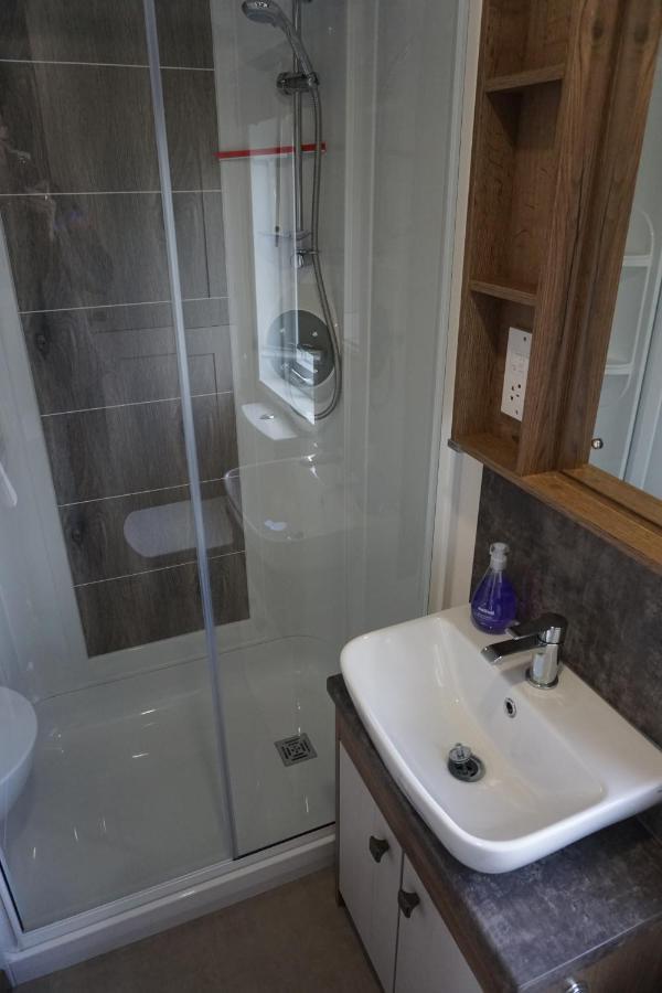 Dotty'S Retreat Villa Milford on Sea Bagian luar foto