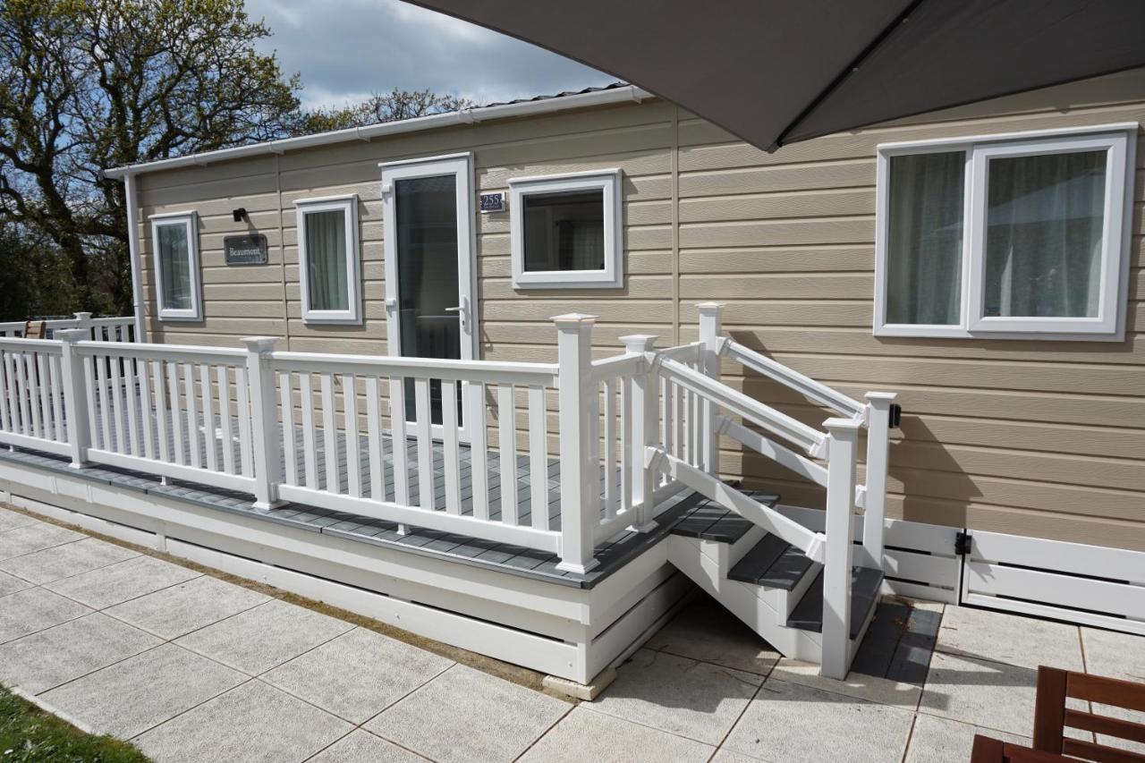 Dotty'S Retreat Villa Milford on Sea Bagian luar foto