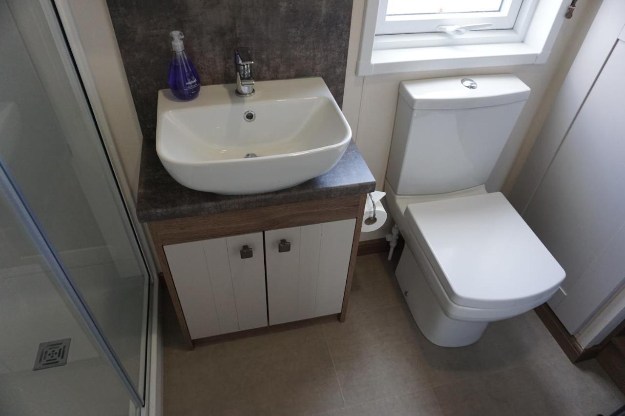 Dotty'S Retreat Villa Milford on Sea Bagian luar foto