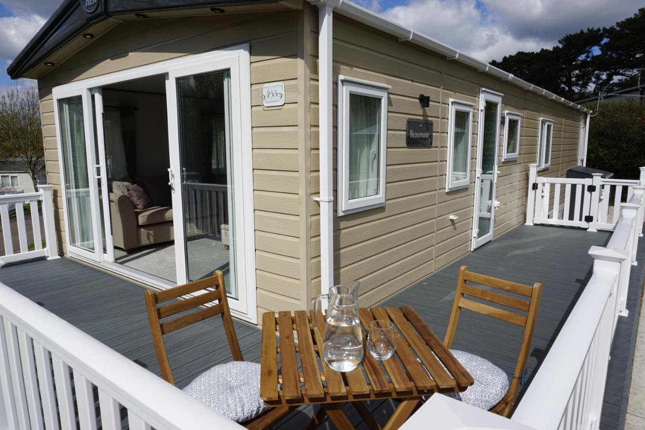 Dotty'S Retreat Villa Milford on Sea Bagian luar foto